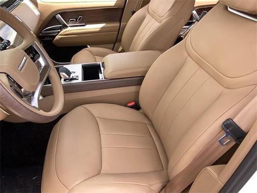 2025 Land Rover Range Rover P530 SE 7 Seat