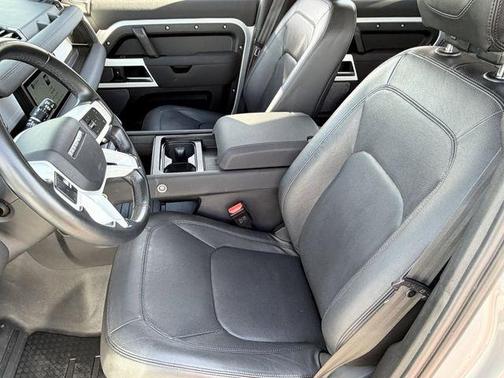 2023 Land Rover Defender 110 SE