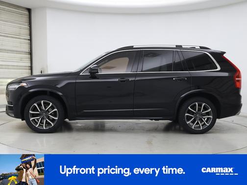 2019 Volvo XC90 T6 Momentum