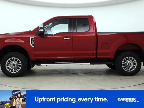 Red 2022 Ford F-250 XLT