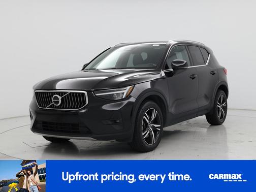 2023 Volvo XC40 B5 Plus Bright Theme