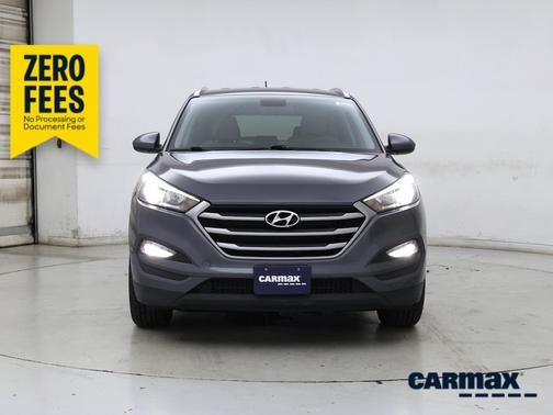 Gray 2017 Hyundai TUCSON SE
