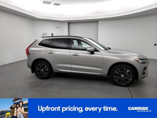 2022 Volvo XC60 B5 Momentum