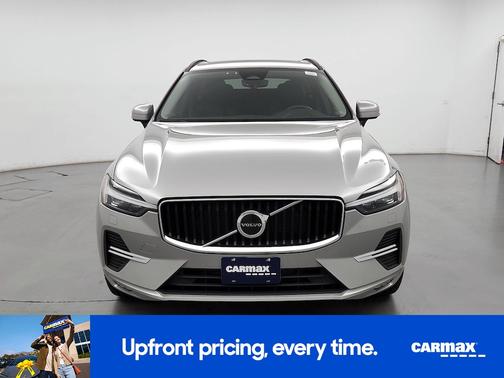 2022 Volvo XC60 B5 Momentum