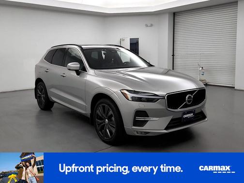 2022 Volvo XC60 B5 Momentum