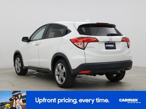 White 2017 Honda HR-V EX