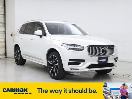 2024 Volvo XC90 B6 Plus Bright Theme