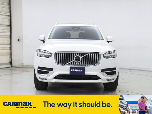 2024 Volvo XC90 B6 Plus Bright Theme
