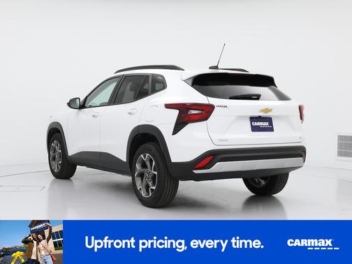 White 2025 Chevrolet Trax LT