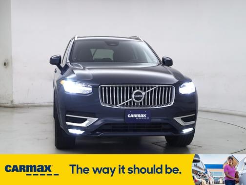 2023 Volvo XC90 B5 Plus