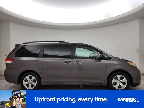 2014 Toyota Sienna LE