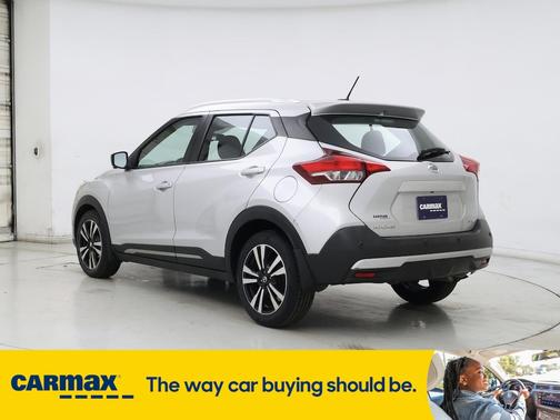2020 Nissan Kicks SR