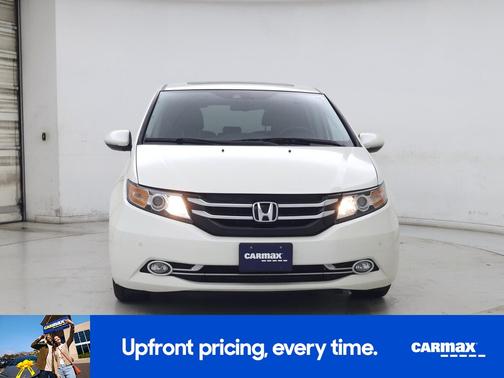 White 2016 Honda Odyssey Touring Elite