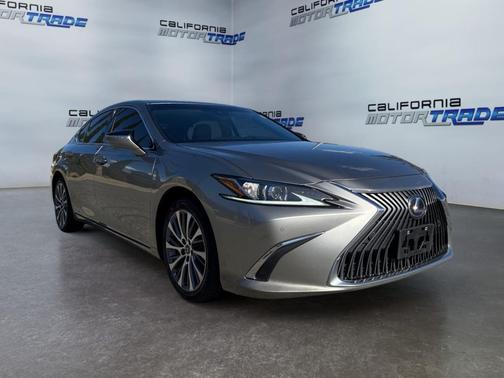 2021 Lexus ES 300h Base