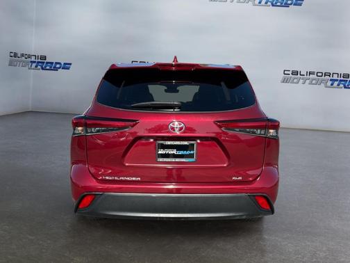 Ruby Flare Pearl 2023 Toyota Highlander XLE