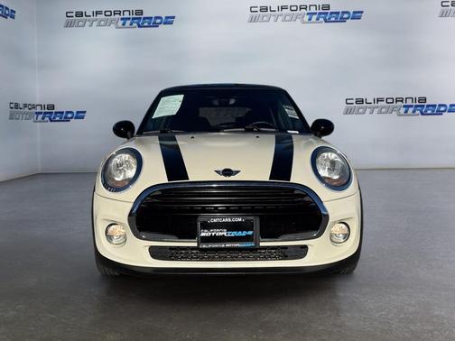 2017 MINI Hardtop Cooper