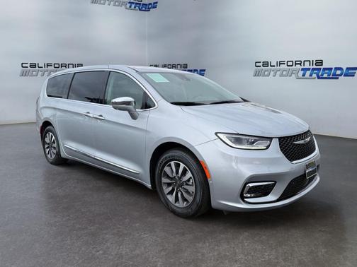 2022 Chrysler Pacifica Hybrid Limited