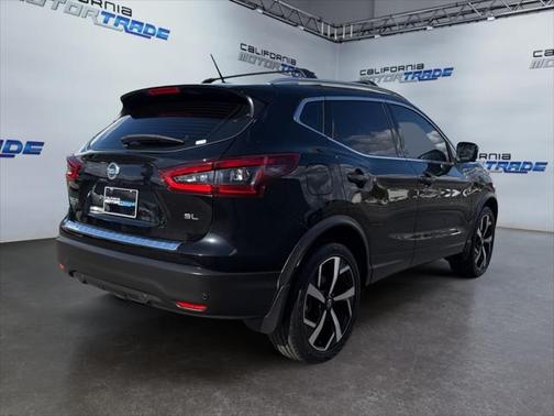 2022 Nissan Rogue Sport SL