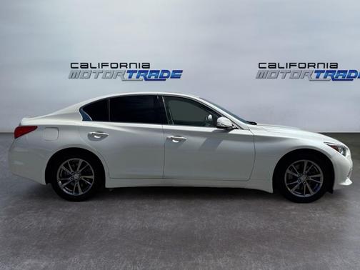 Majestic White 2017 INFINITI Q50 3.0t Signature Edition