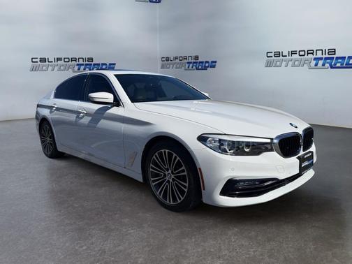 2018 BMW 530 530i