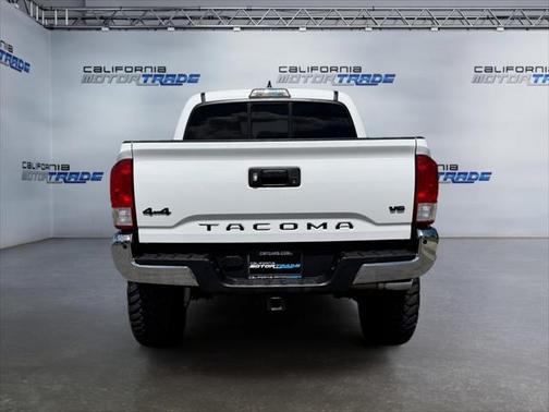 2016 Toyota Tacoma SR5