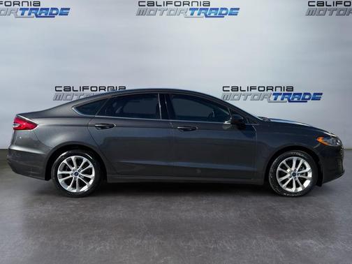 2020 Ford Fusion Hybrid SE