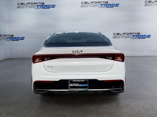2022 Kia K5 LXS