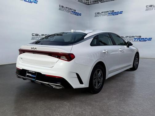 2022 Kia K5 LXS
