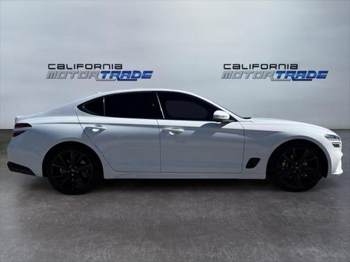 2023 Genesis G70 2.0T RWD
