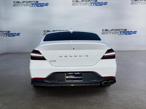 2023 Genesis G70 2.0T RWD