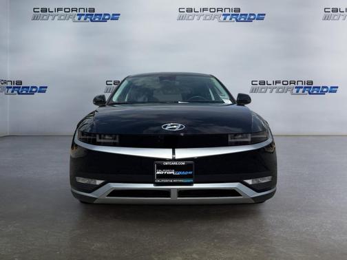 Abyss Black 2024 Hyundai IONIQ 5 SE
