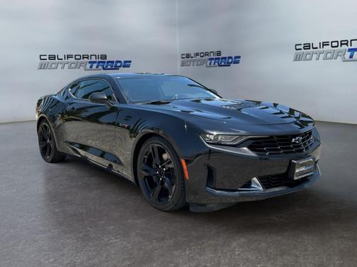 Black 2021 Chevrolet Camaro RWD Coupe LT1
