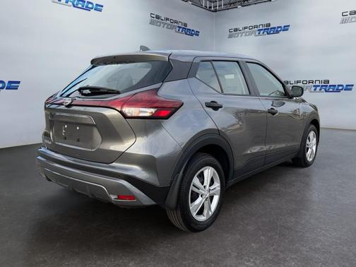 2023 Nissan Kicks S