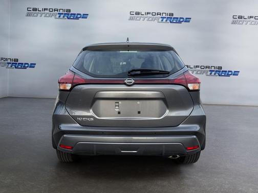 2023 Nissan Kicks S