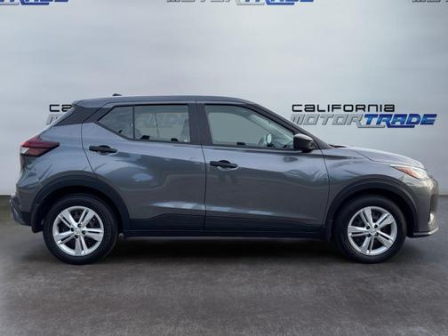 2023 Nissan Kicks S