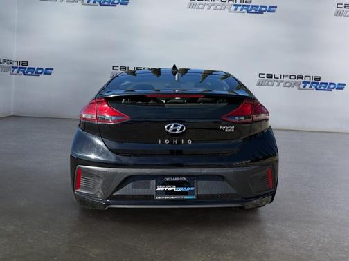 2019 Hyundai IONIQ Hybrid Blue