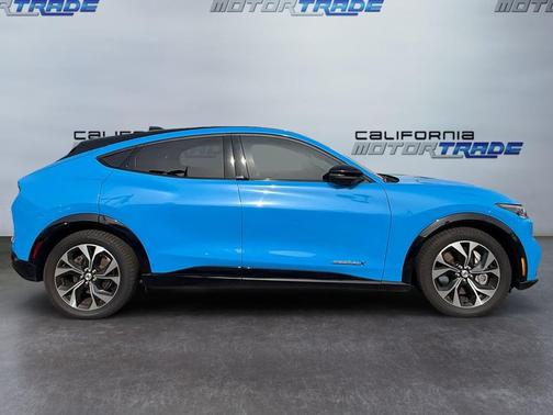 2022 Ford Mustang Mach-E Premium