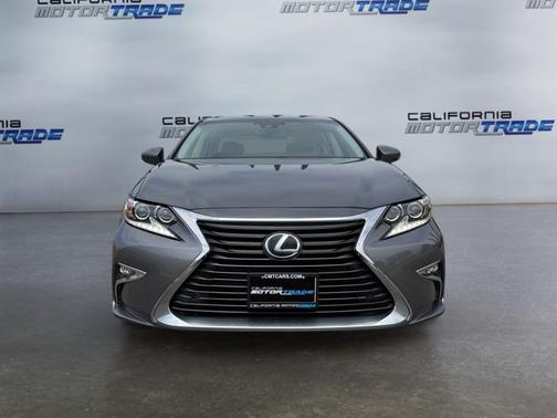 2016 Lexus ES 300h Base