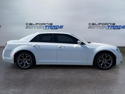 2018 Chrysler 300 S