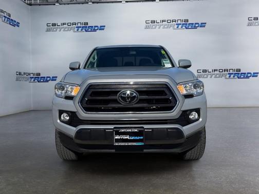 Cement 2021 Toyota Tacoma SR5
