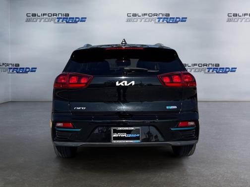 Aurora Black Pearl 2022 Kia Niro EV EX
