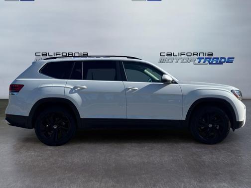 2022 Volkswagen Atlas 2.0T SE w/Technology
