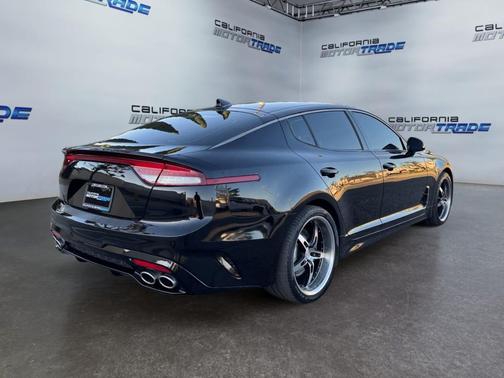 2022 Kia Stinger GT-Line