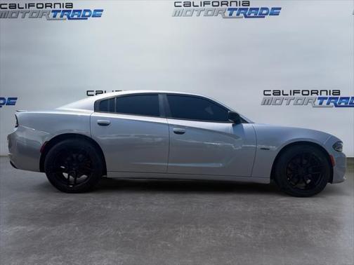 2017 Dodge Charger R/T