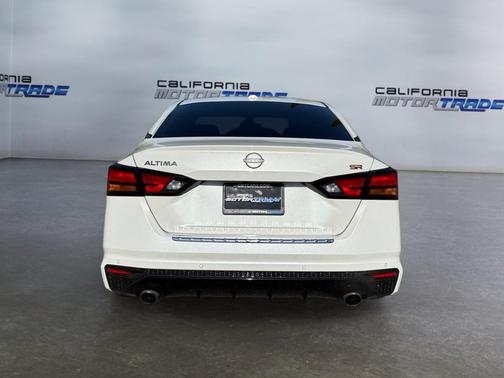 2023 Nissan Altima SR FWD
