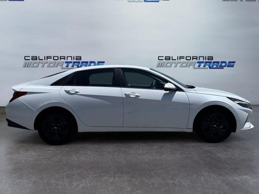 Quartz White 2021 Hyundai ELANTRA SEL