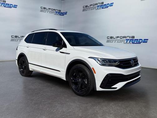 2023 Volkswagen Tiguan 2.0T SE R-Line Black