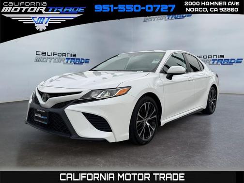 2020 Toyota Camry SE