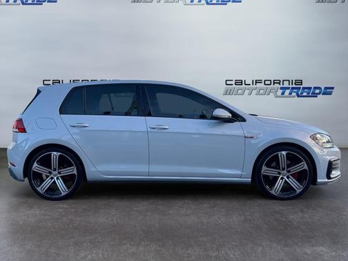 2018 Volkswagen Golf GTI 2.0T S 4-Door