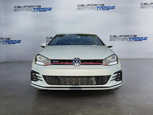 2018 Volkswagen Golf GTI 2.0T S 4-Door
